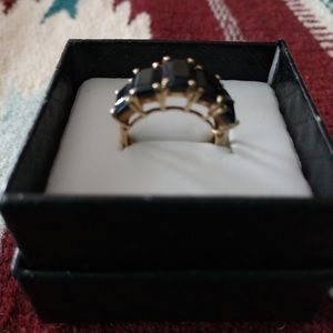 10k Black Onyx ring -size 5 1/4